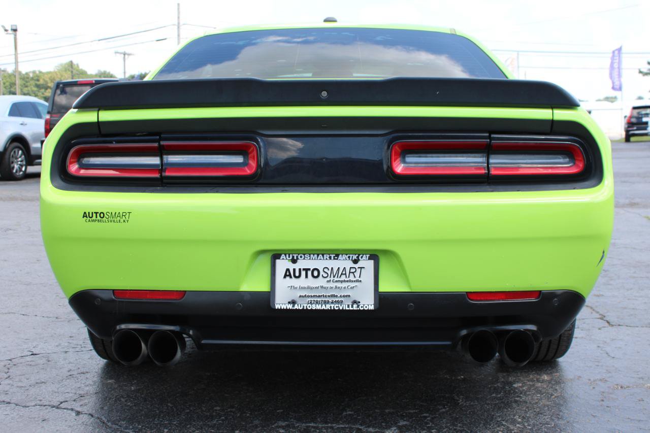 Used 2019 Dodge Challenger R/T w/ Blacktop Package RWD image 5