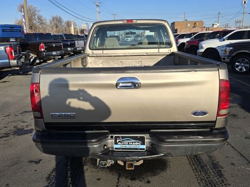 Used 2004 Ford F250 XL image 4
