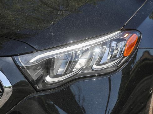 New 2026 Mercedes-Benz E 350 4MATIC Sedan image 7
