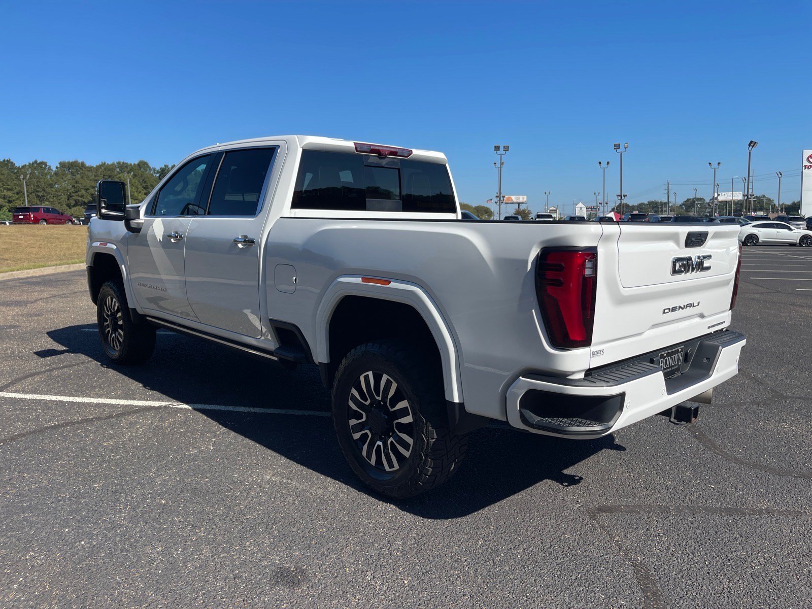 Used 2025 GMC Sierra 2500 Denali Ultimate w/ Max Trailering Package AWD/4WD image 14