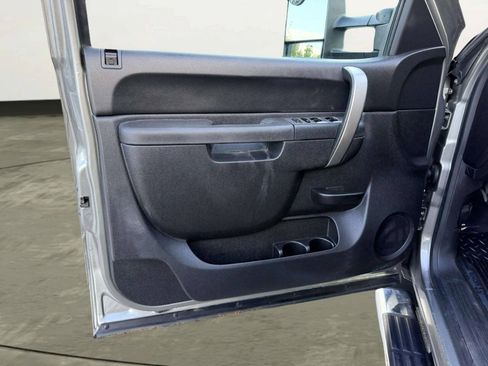 Used 2012 Chevrolet Silverado 3500 LT w/ Interior Plus Package AWD/4WD image 16