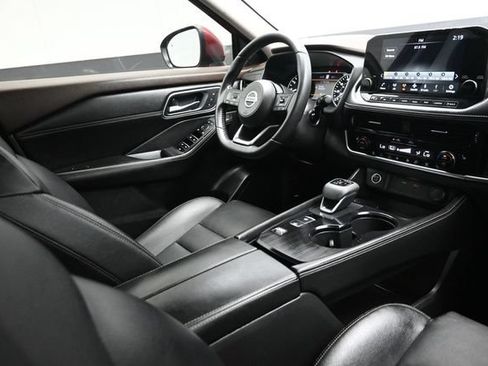 Used 2021 Nissan Rogue SL w/ Premium Package FWD image 12