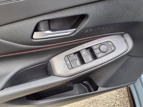 New 2026 Nissan Sentra SR w/ Floor Mat Package image 13