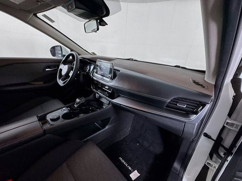 Used 2021 Nissan Rogue SV AWD/4WD image 23