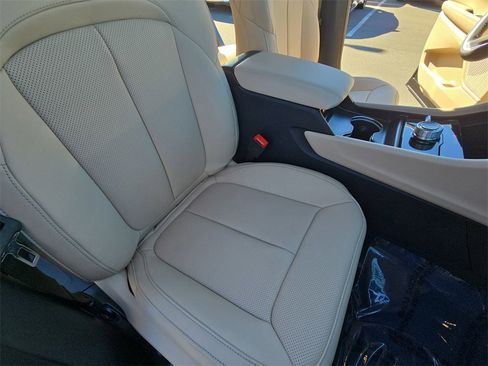 New 2025 Jeep Grand Cherokee Limited image 10