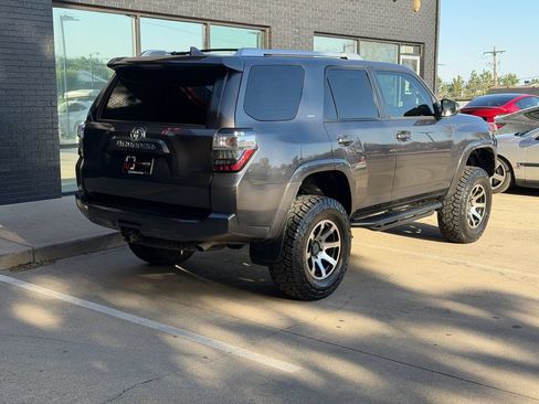Used 2018 Toyota 4Runner SR5 Premium AWD/4WD image 12