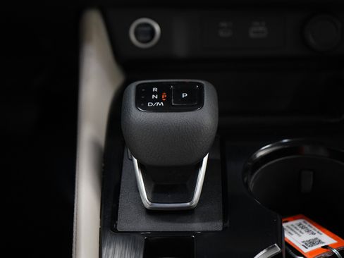 Used 2023 Nissan Rogue SL AWD/4WD image 19