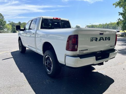 Used 2026 RAM 2500 Laramie AWD/4WD image 5