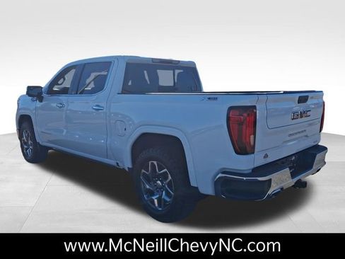 Used 2022 GMC Sierra 1500 SLT w/ SLT Convenience Package image 7