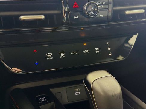 Used 2025 Nissan Kicks SR w/ Interior Electronics Package AWD/4WD image 21