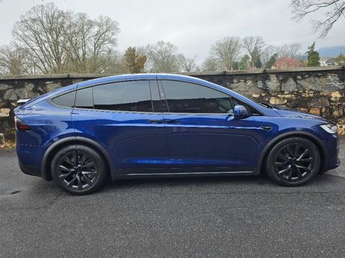 Used 2023 Tesla Model X AWD/4WD image 10