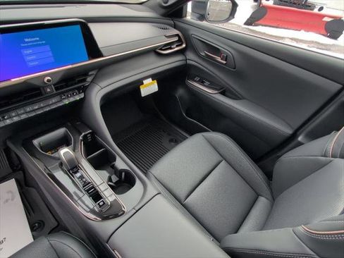 Certified 2025 Toyota Crown Signia w/ Advanced Technology Package AWD/4WD image 21