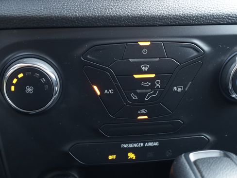 Used 2019 Ford Ranger XL w/ Equipment Group 101A Mid RWD image 9