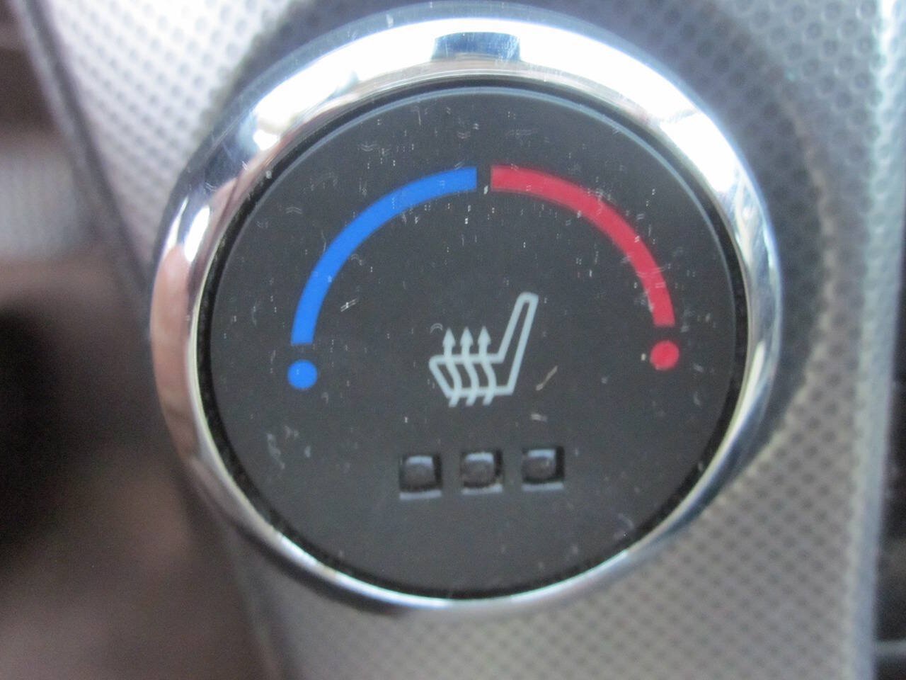 Used 2012 Chevrolet Cruze LTZ FWD image 30