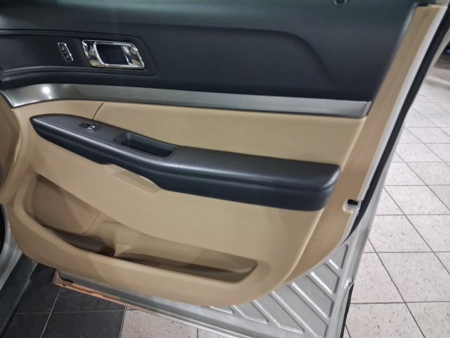 Used 2017 Ford Explorer FWD image 18