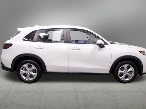 Certified 2025 Honda HR-V LX image 7