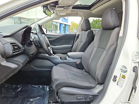 Used 2023 Subaru Outback Premium AWD/4WD image 12