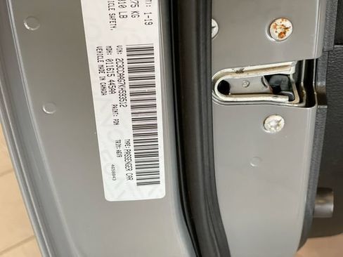 Used 2019 Chrysler 300 Touring L w/ Quick Order Package 22F RWD image 28