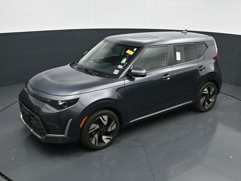 Used 2023 Kia Soul GT-Line FWD image 19