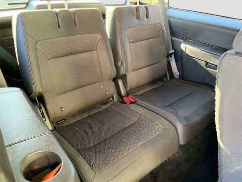 Used 2016 Ford Flex SEL image 30