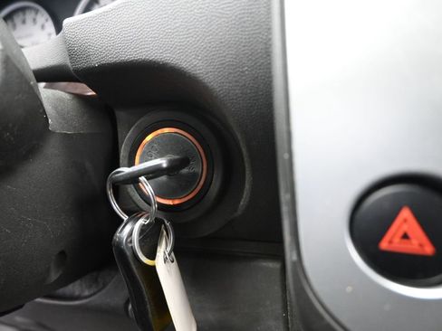 Used 2014 Nissan Frontier PRO-4X image 22