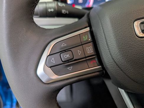 Used 2025 Jeep Compass Limited w/ Elite Group AWD/4WD image 20