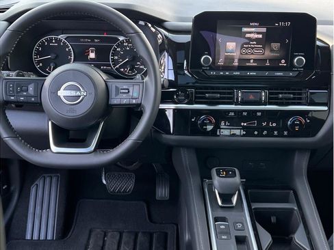 New 2025 Nissan Pathfinder SV w/ SV Premium Package image 12