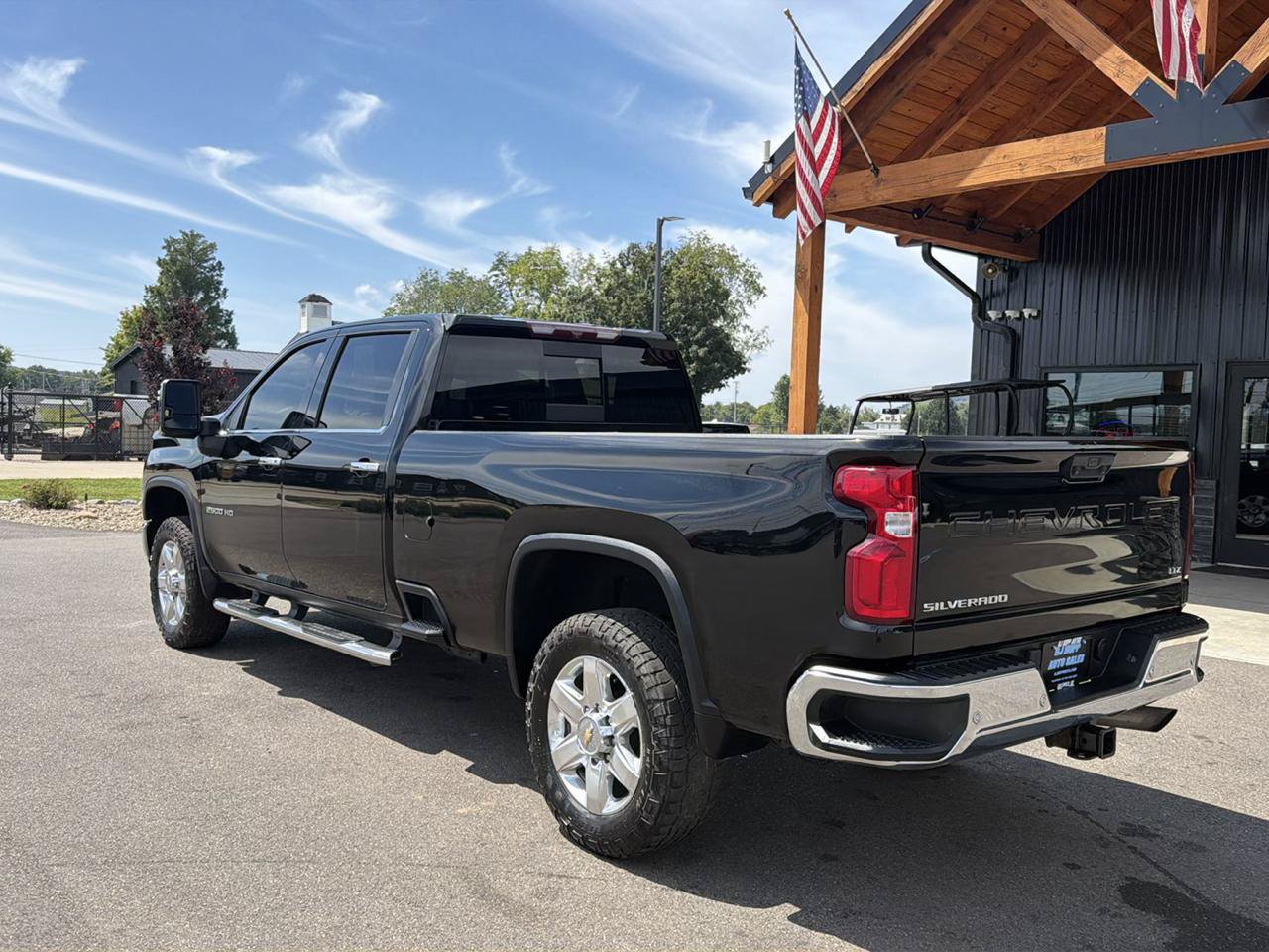 Used 2021 Chevrolet Silverado 2500 LTZ AWD/4WD image 6