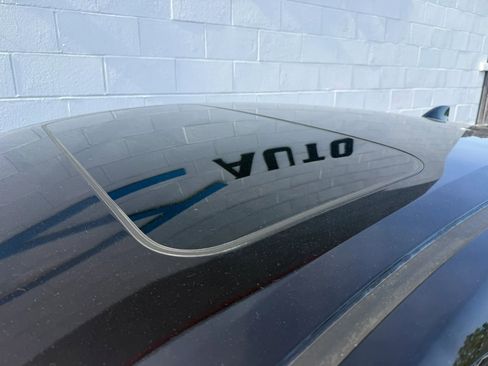 Used 2016 Honda Civic Touring image 17