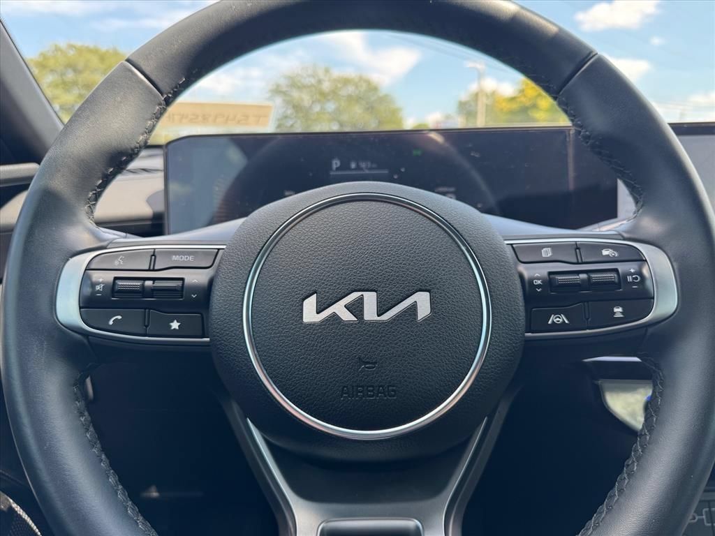 Certified 2025 Kia K5 GT-Line FWD image 16