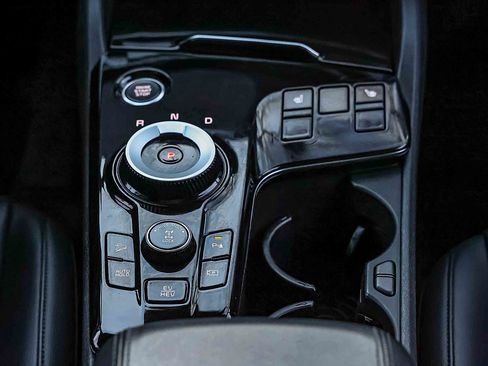 Certified 2023 Kia Sportage X-Line image 13