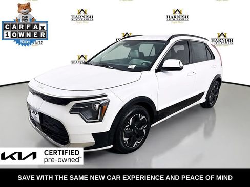 Certified 2023 Kia Niro Wind w/ Wind Preserve Package FWD image 3