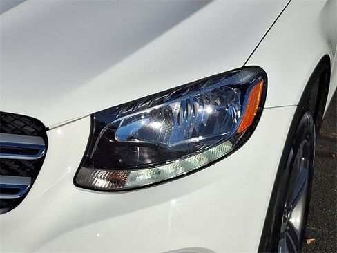 Used 2016 Mercedes-Benz GLC 300 w/ Premium Package image 9