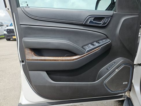 Used 2018 Chevrolet Suburban LT AWD/4WD image 11