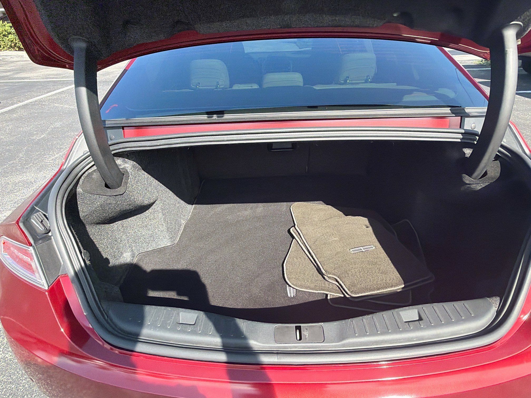 Used 2013 Lincoln MKZ FWD image 27