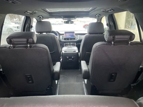 Used 2022 Chevrolet Tahoe LT w/ LT Signature Package image 22