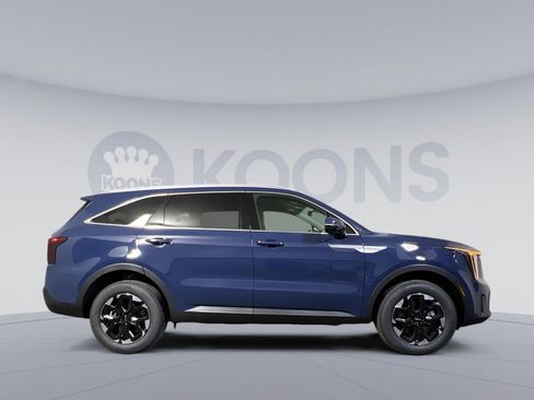 New 2026 Kia Sorento S image 7