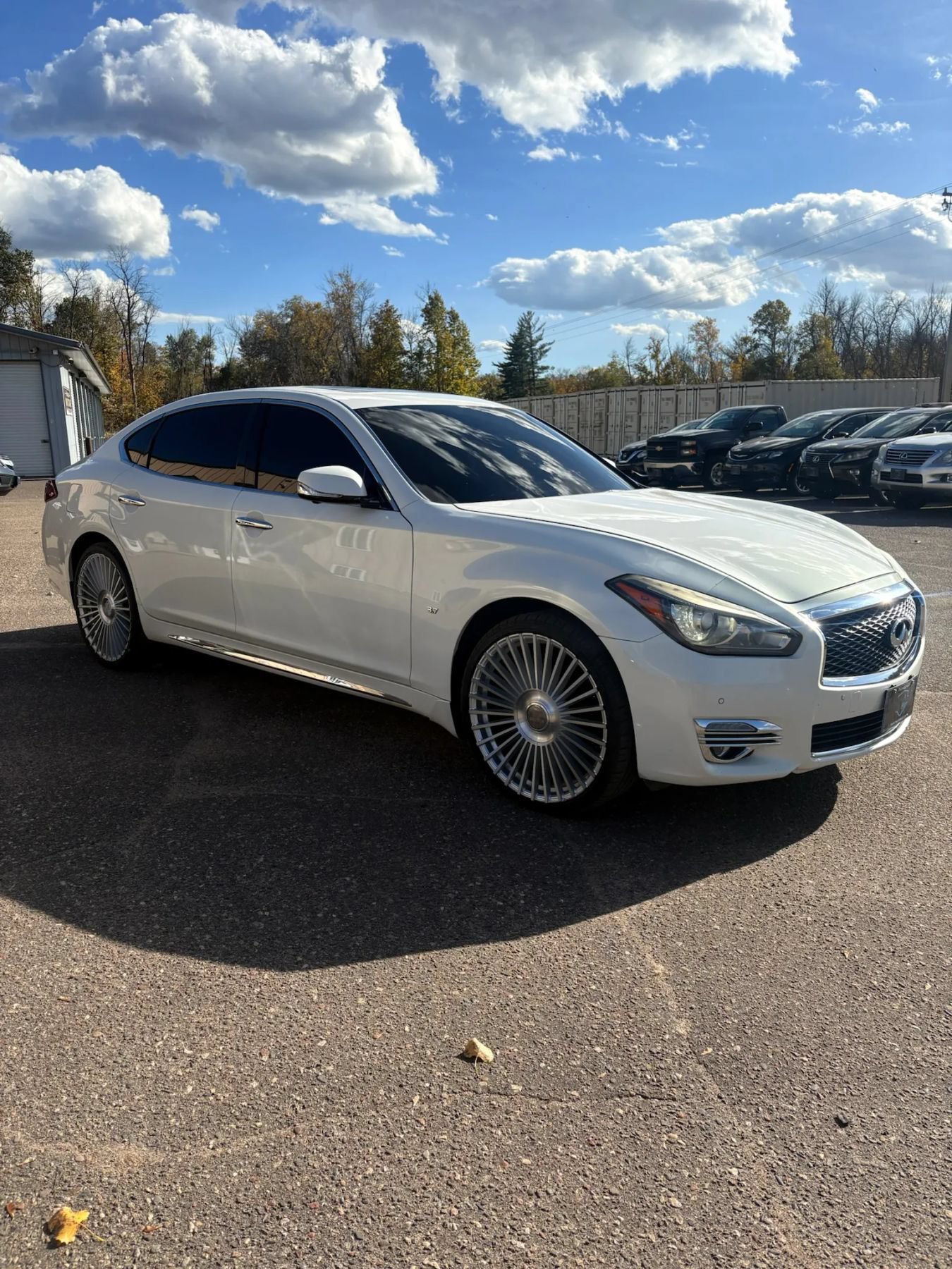 Used 2015 INFINITI Q70 L 3.7 AWD/4WD image 3