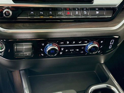 New 2026 GMC Sierra 1500 SLT w/ SLT Premium Plus Package image 11