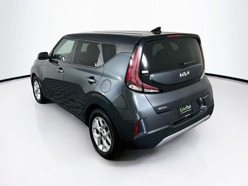 Used 2025 Kia Soul LX w/ LX Technology Package FWD image 5