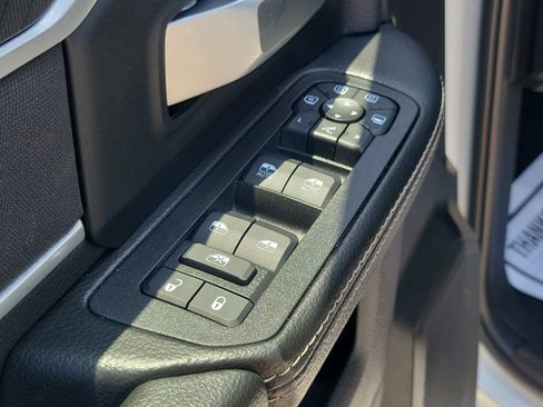 Used 2026 RAM 2500 Big Horn AWD/4WD image 15
