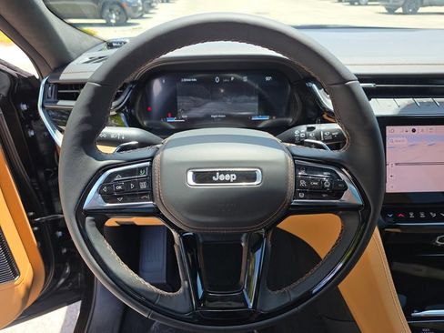 New 2026 Jeep Grand Cherokee L Summit AWD/4WD image 19