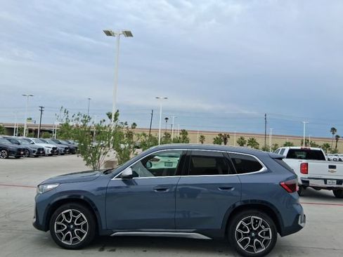 Used 2023 BMW X1 xDrive28i w/ Premium Package AWD/4WD image 3