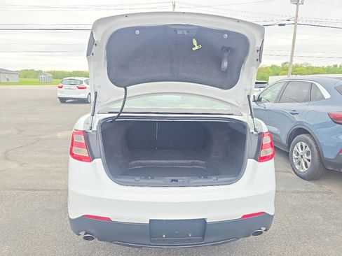 Used 2013 Ford Taurus SE FWD image 10