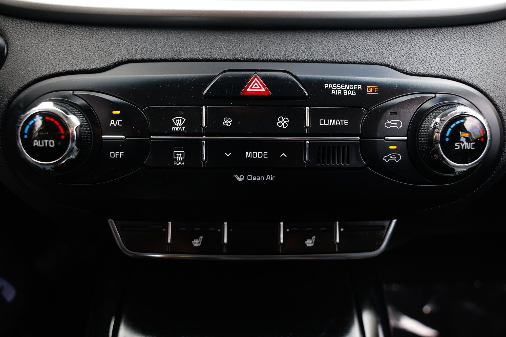 Used 2017 Kia Sorento AWD w/ LX Convenience Package image 39