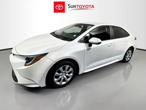 Used 2022 Toyota Corolla LE FWD image 29