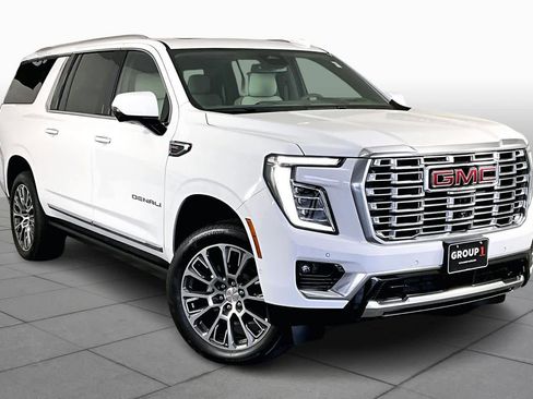 Used 2026 GMC Yukon XL Denali w/ Sun & Power Step Package image 2