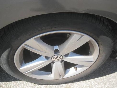 Used 2015 Volkswagen Passat 1.8T SE image 28