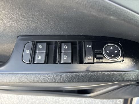 Used 2020 Kia Soul S FWD image 15