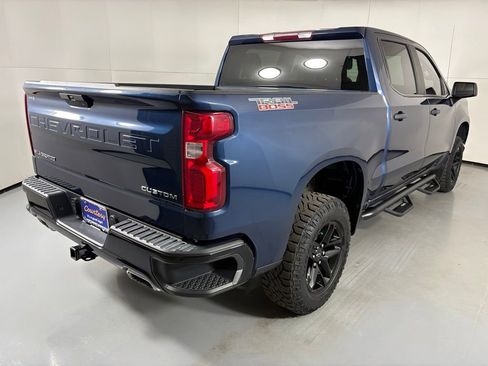 Used 2019 Chevrolet Silverado 1500 Custom Trail Boss w/ Custom Convenience Package image 10